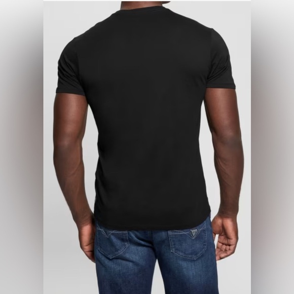 NWT Guess embossed shortsleeve cotton crew neck casual blck lightweight tshirt L - Picture 1 of 5